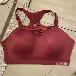 Victoria’s Secret Sports Bra - 38 DD (Brand New)